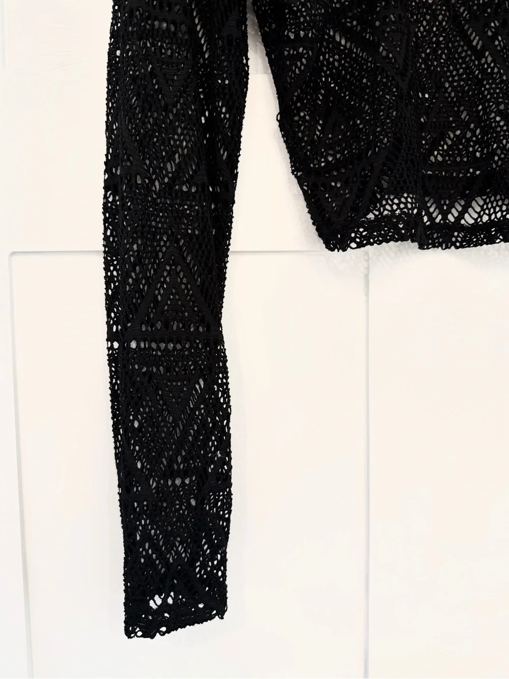 FREE w/ PURCHASE - Black Cropped Lace Long-Sleeve Top